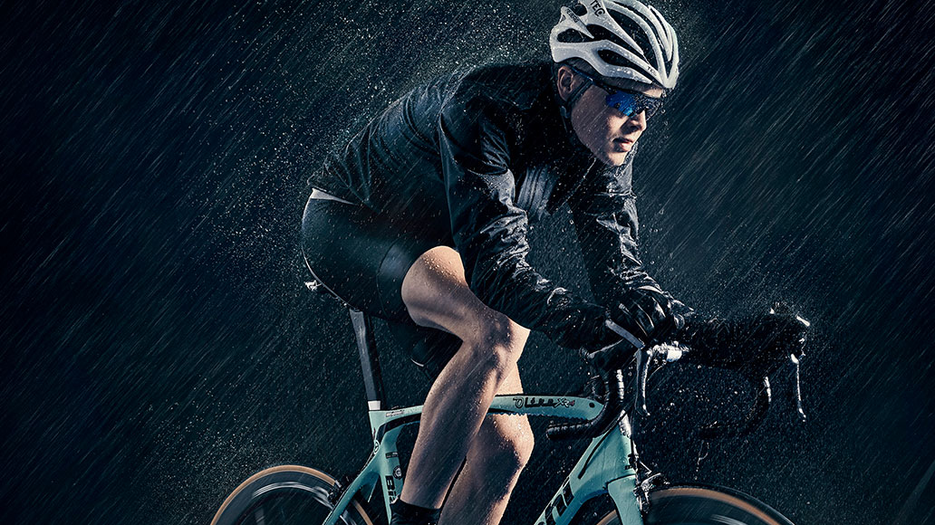 Fahrradbekleidung: Wasserdicht und Atmungsaktiv? Schutz bei Regen
