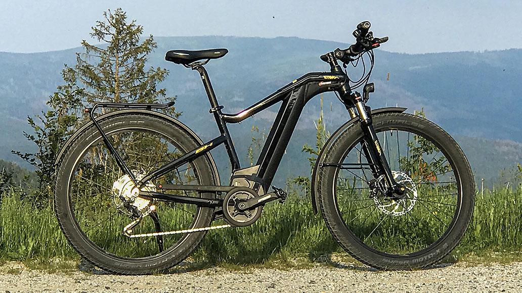 BH Bikes Atom X Cross Pro, E-Trekkingräder, Tourer, Test