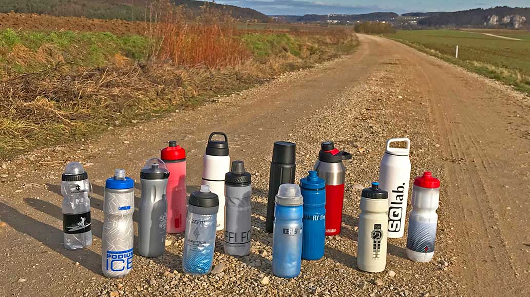 Thermoflaschen für Radfahrer: Isolierende Trinkflaschen im Test