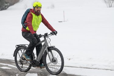 Fahrrad und E-Bike im Winter: Sicher Radeln bei Eis und Schnee
